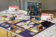 H.I.D.E.: Hidden Identity Dice Espionage partes