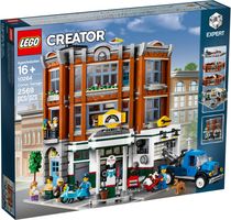 LEGO® Icons Corner Garage