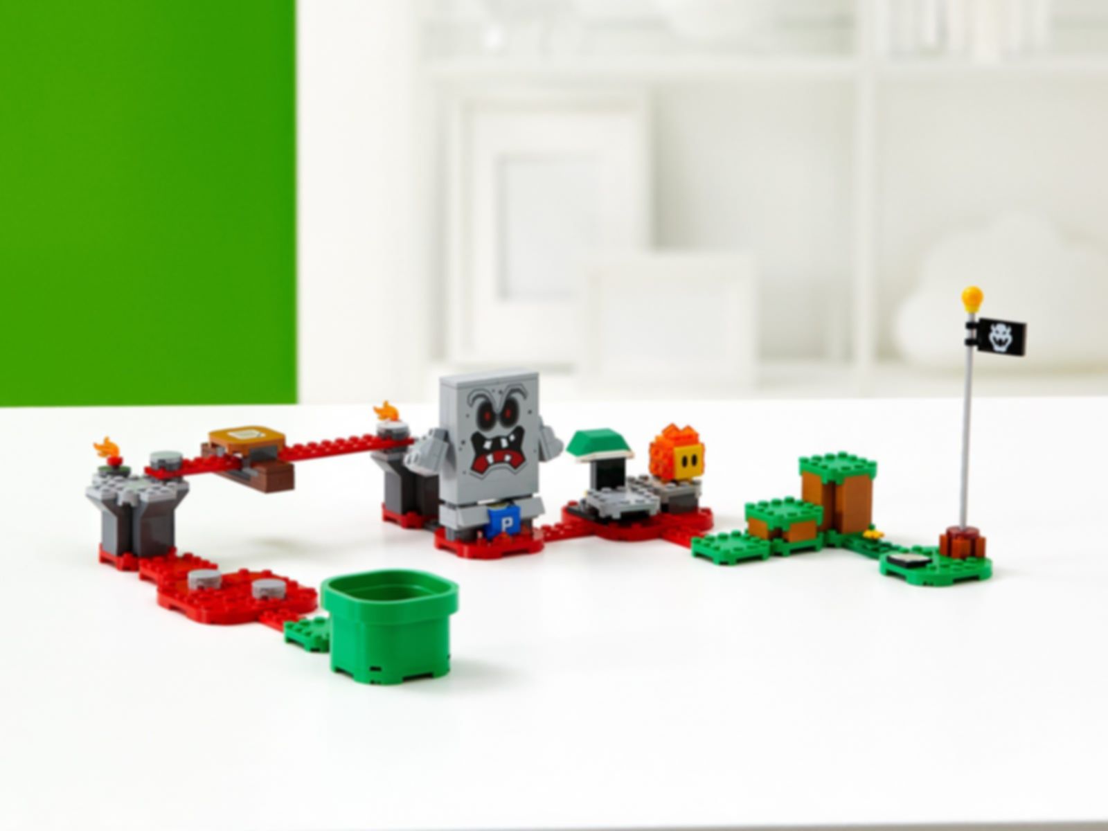 LEGO® Super Mario™ Guai con la lava di Womp - Pack di Espansione componenti
