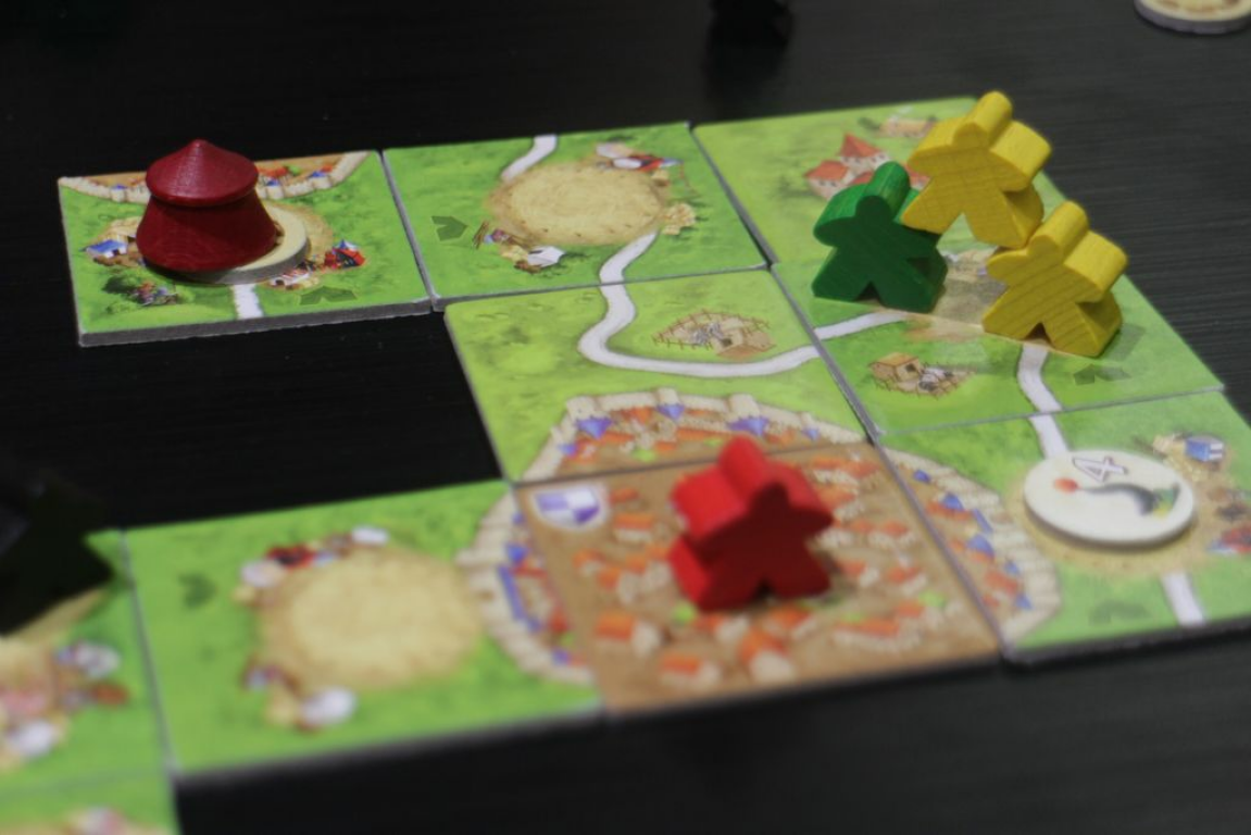 Carcassonne: Extension 10 – Tous en piste ! gameplay