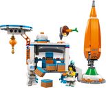 LEGO® Monkie Kid La fabbrica di torta lunare di Chang’e interno