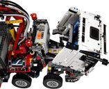 LEGO® Technic Mercedes-Benz Arocs 3245 components