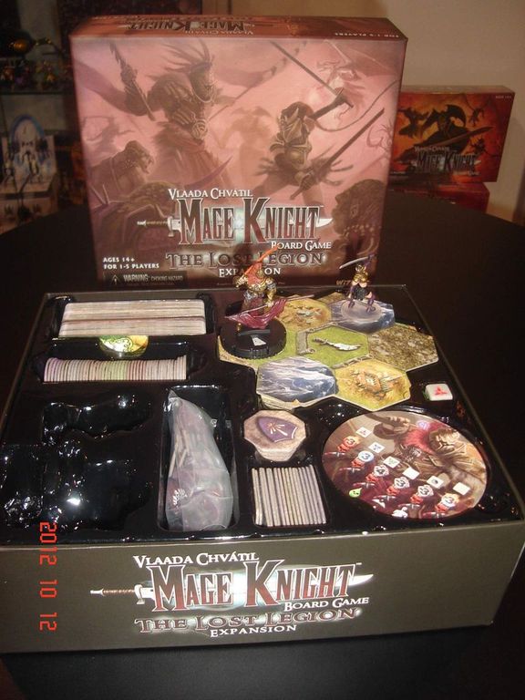 Mage Knight: Die Verschollene Legion komponenten