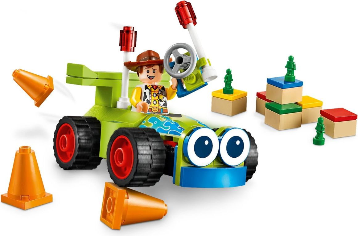 LEGO® Toy Story Woody & RC speelwijze