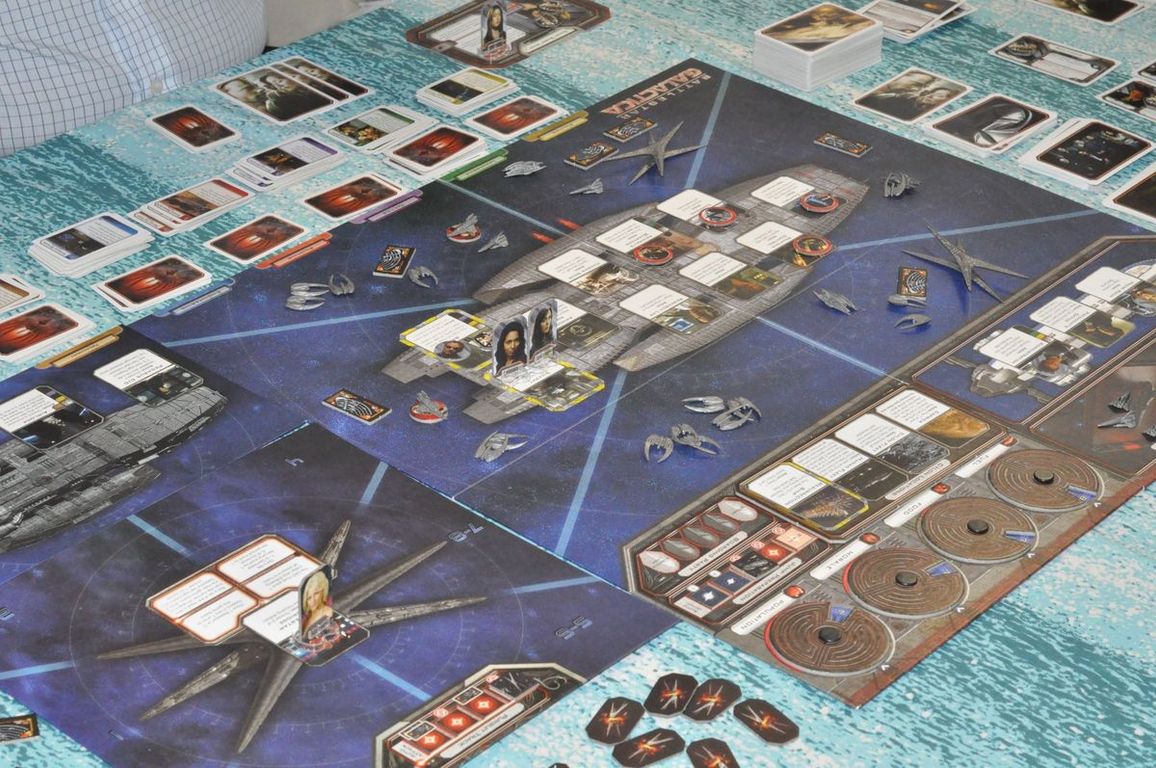 Battlestar Galactica: Expansión Pegasus jugabilidad