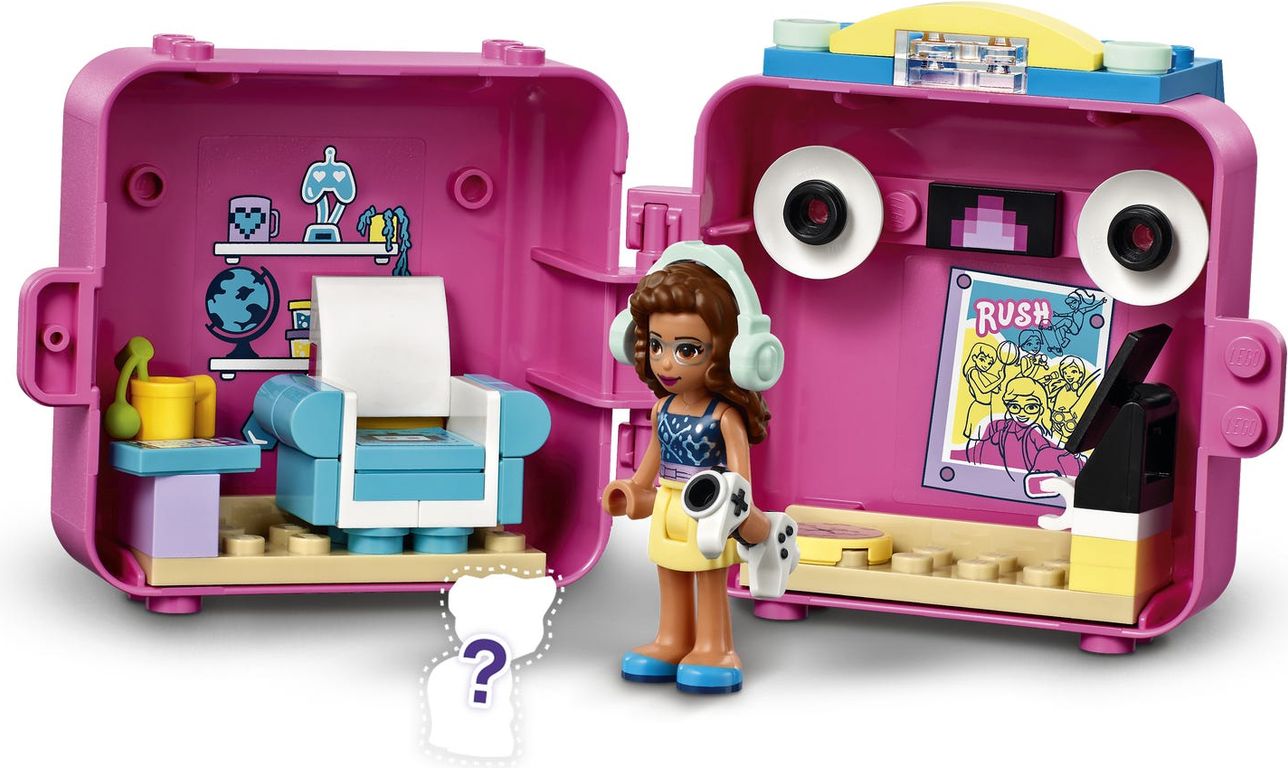 LEGO® Friends Olivia's Gaming Cube gameplay