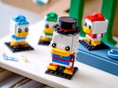 LEGO® BrickHeadz™ Scrooge McDuck with Huey, Dewey & Louie gameplay