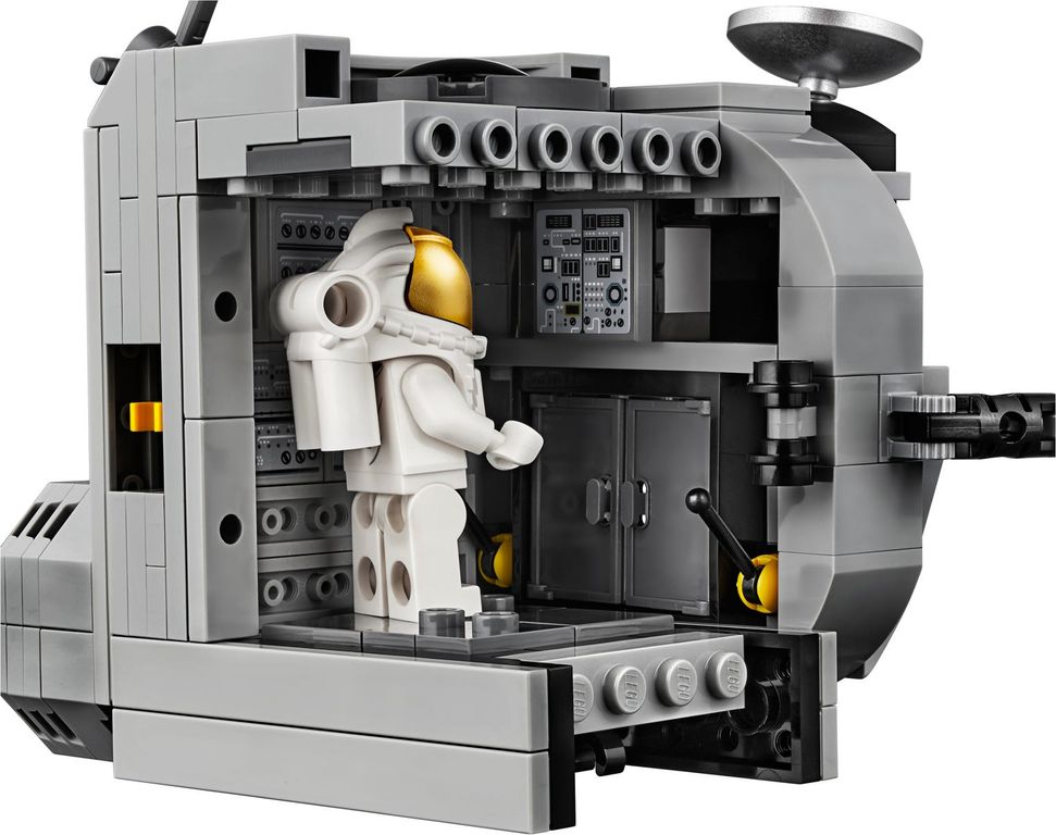LEGO® Icons NASA Apollo 11 Lunar Lander components
