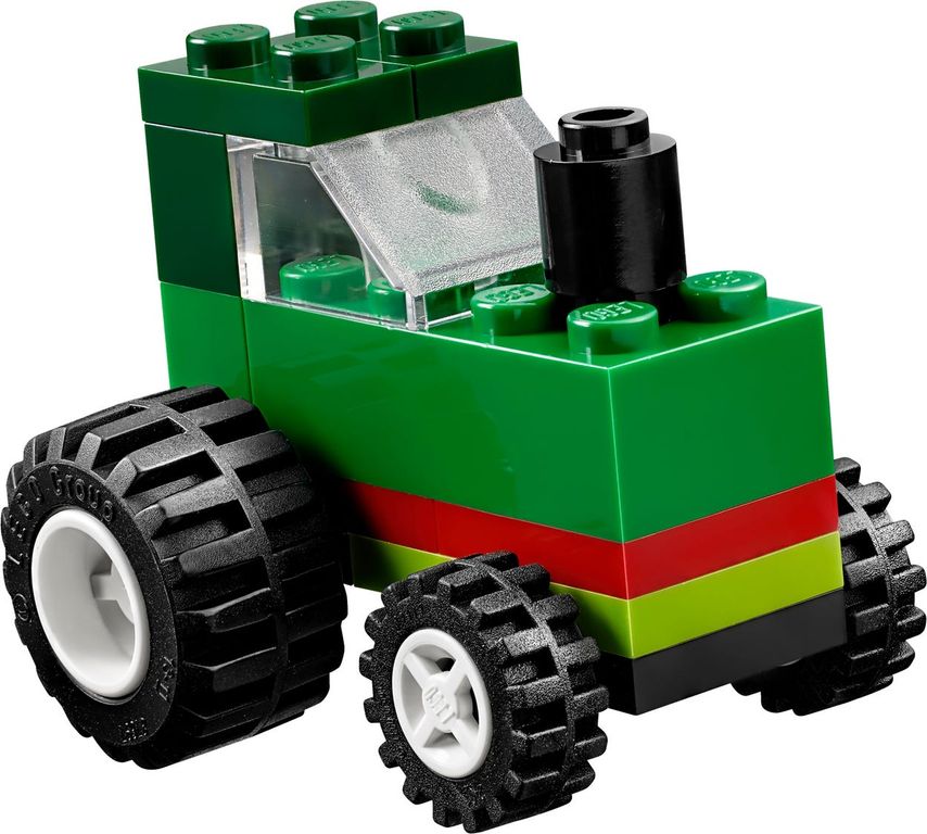 LEGO® Classic Green Creativity Box components