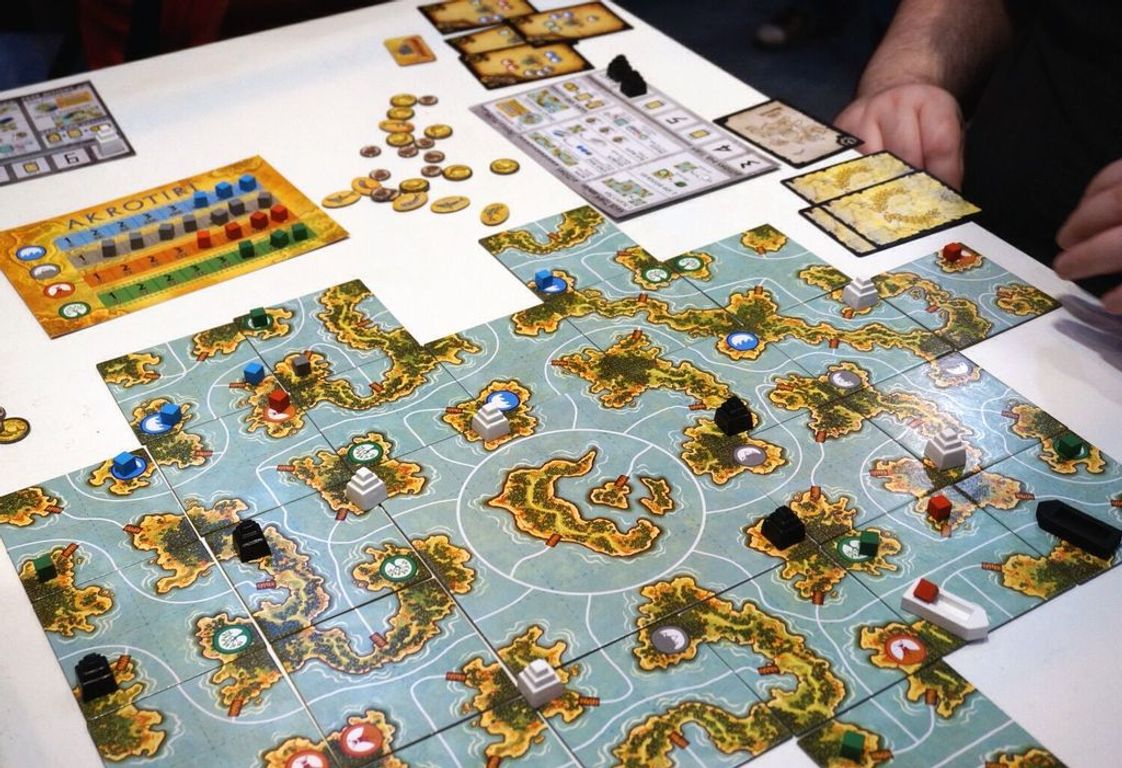 Akrotiri gameplay