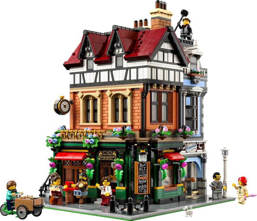 LEGO® Icons Esquina Tudor partes