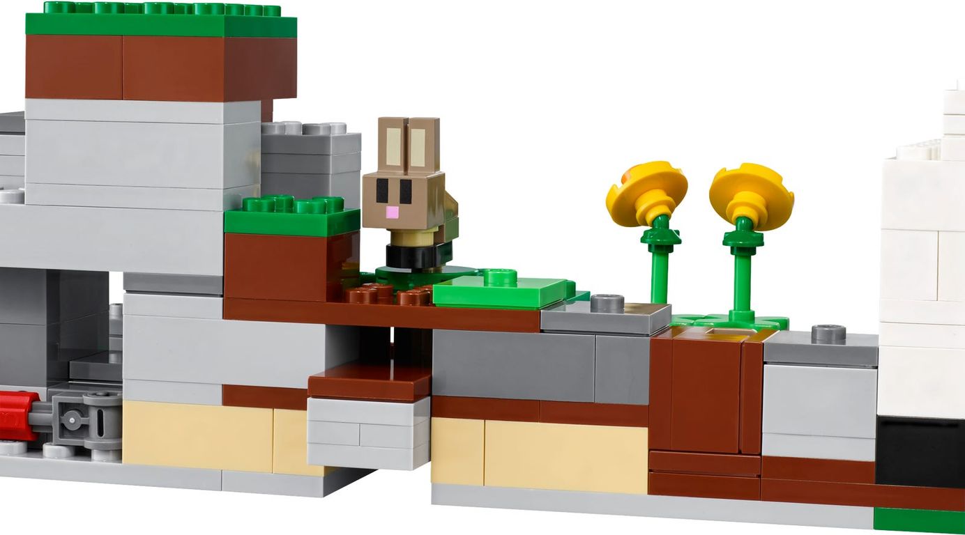 LEGO® Minecraft The Rabbit Ranch components