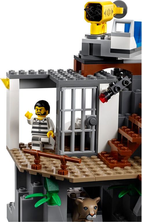 LEGO® City Le poste de police de montagne composants