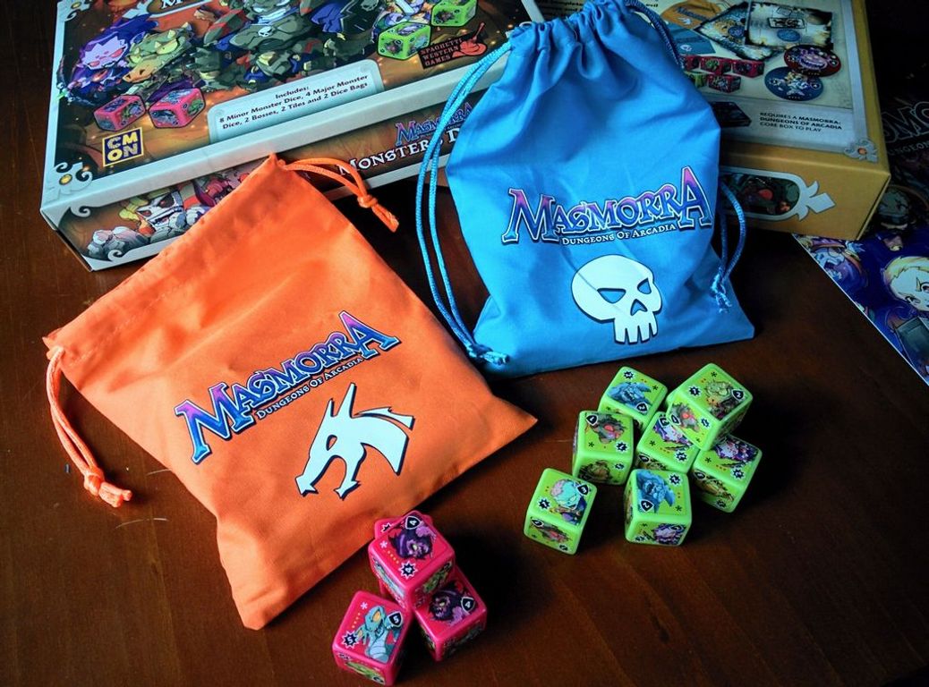 Masmorra: Dungeons of Arcadia - Monsters Dice Set components