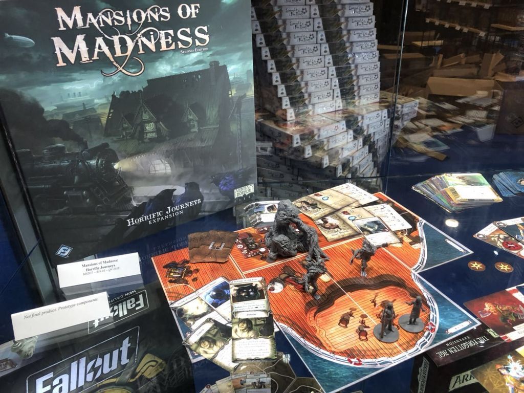 Mansions of Madness: Second Edition - Horrific Journeys: Expansion components