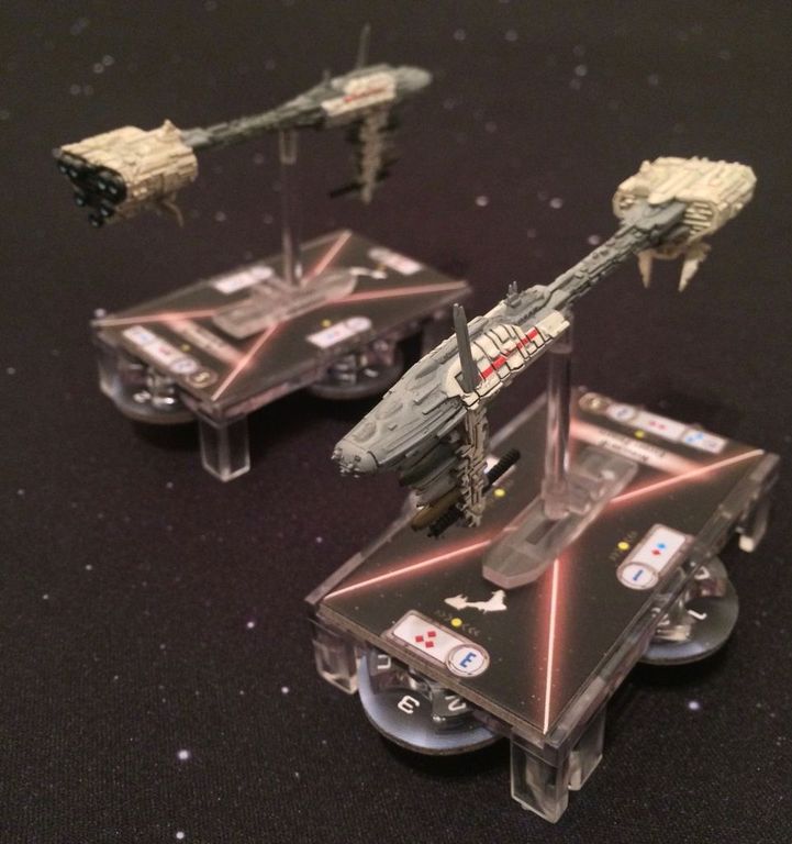 Star Wars: Armada – Frégate Nébulon-B miniatures