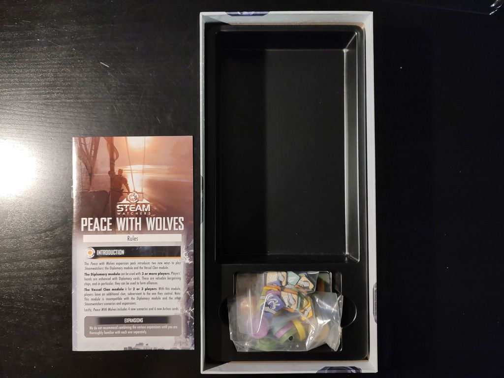 Steamwatchers: Peace With Wolves box