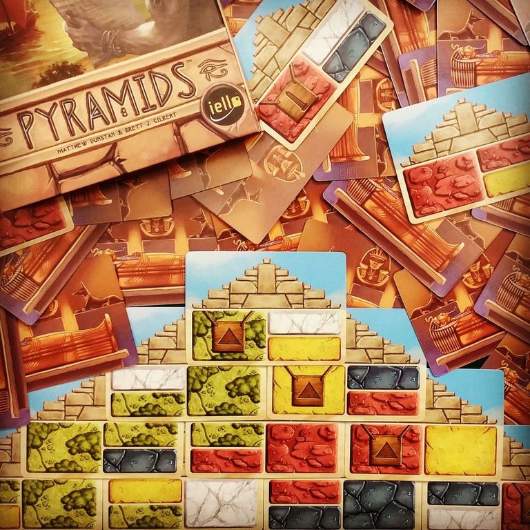 Pyramids cartas