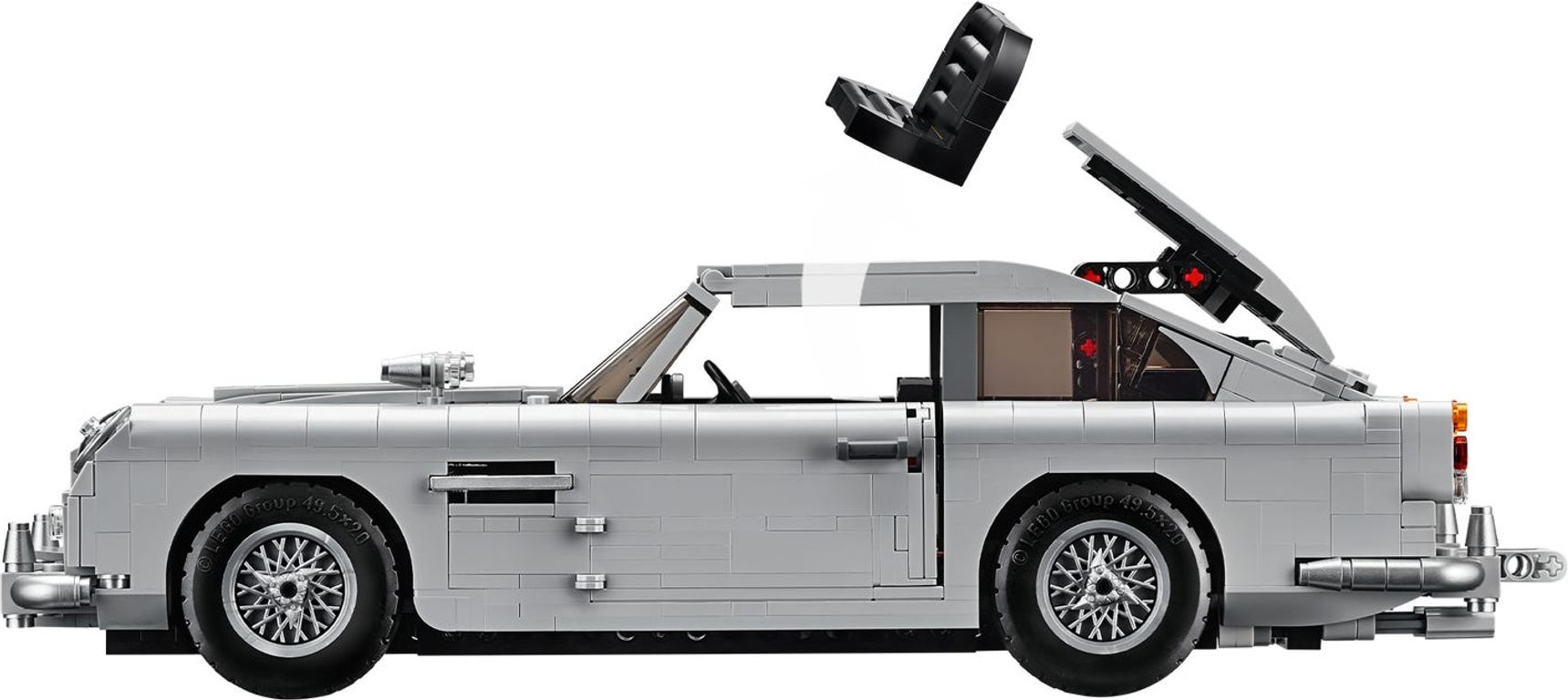 LEGO® Icons James Bond™ Aston Martin DB5 animals