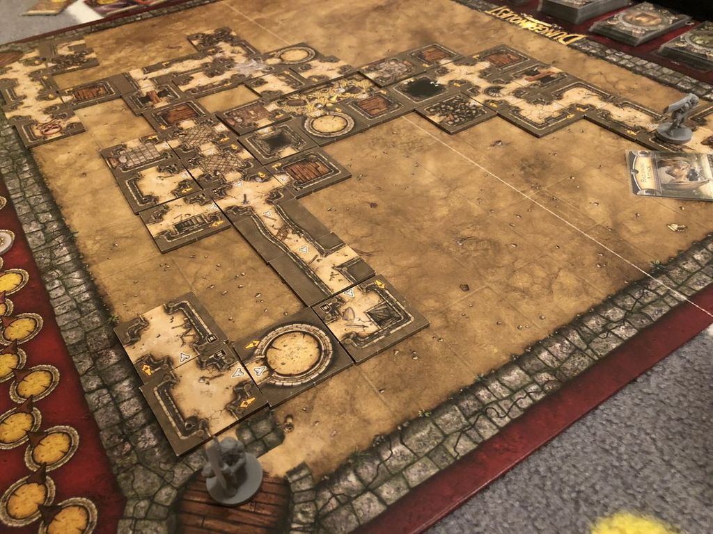 DungeonQuest Revised Edition gameplay
