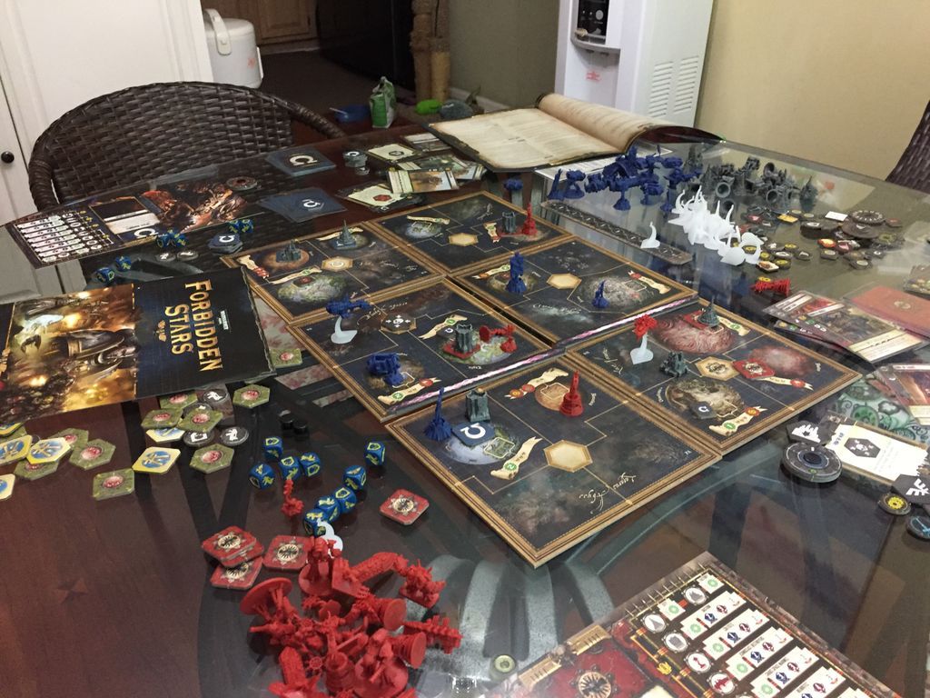 Warhammer 40K: Forbidden Stars speelwijze