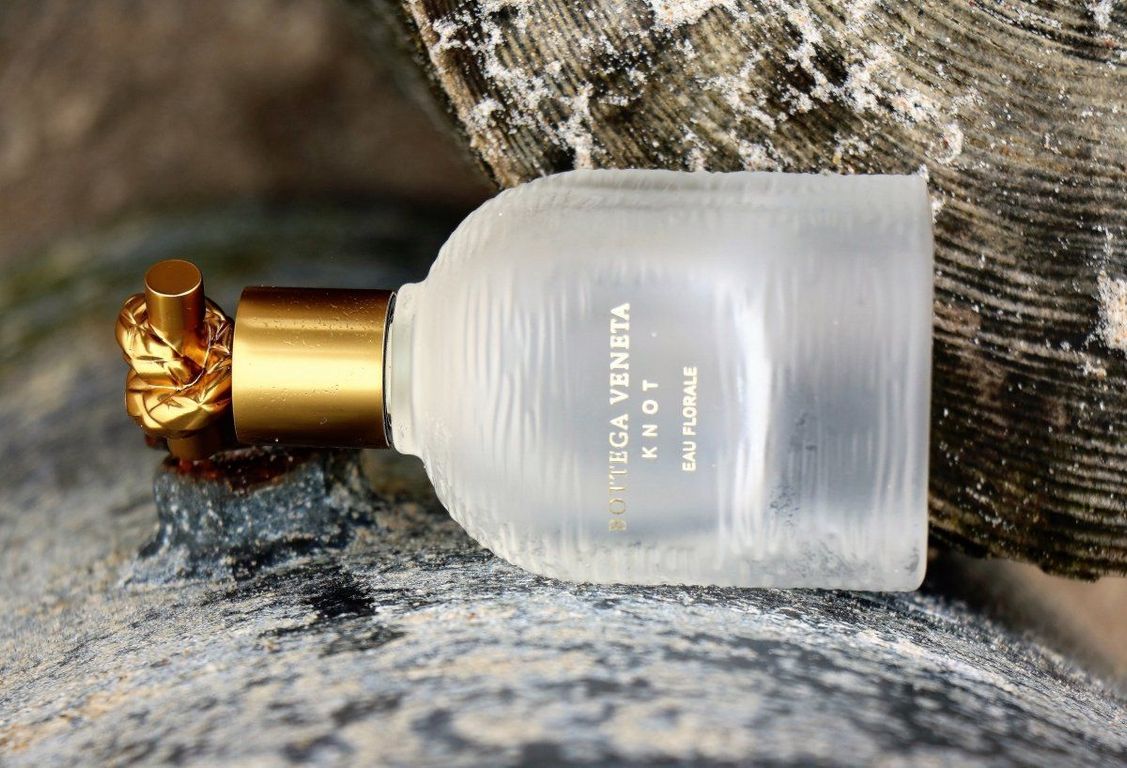 Knot eau shop florale bottega veneta