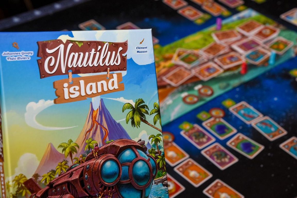 Nautilus Island doos