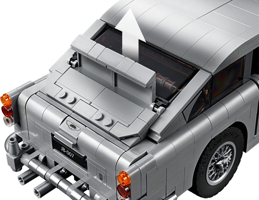 LEGO® Icons James Bond™ Aston Martin DB5 lato posteriore