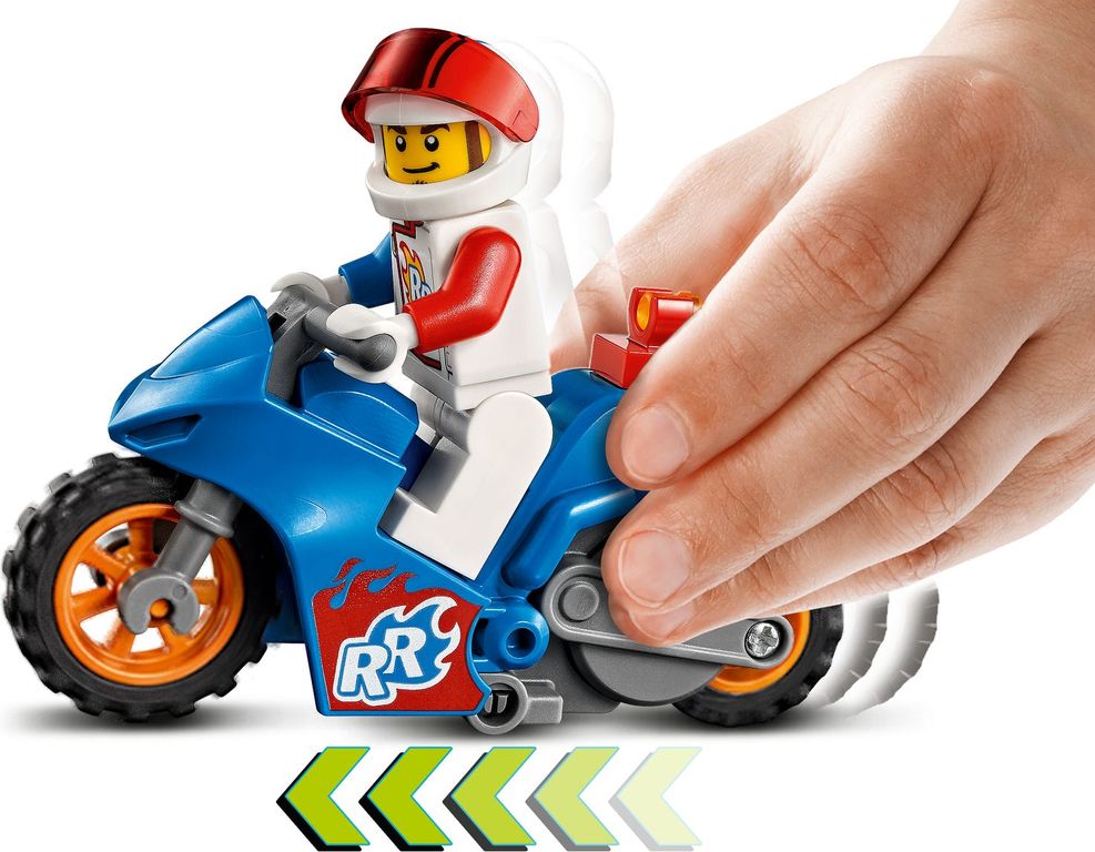 LEGO® City La moto de cascade Fusée gameplay