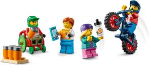 LEGO® City Le skatepark figurines