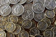 Roll Player: Metal Coins monedas