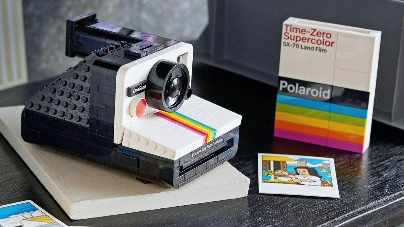 LEGO® Ideas Polaroid OneStep SX-70 Camera