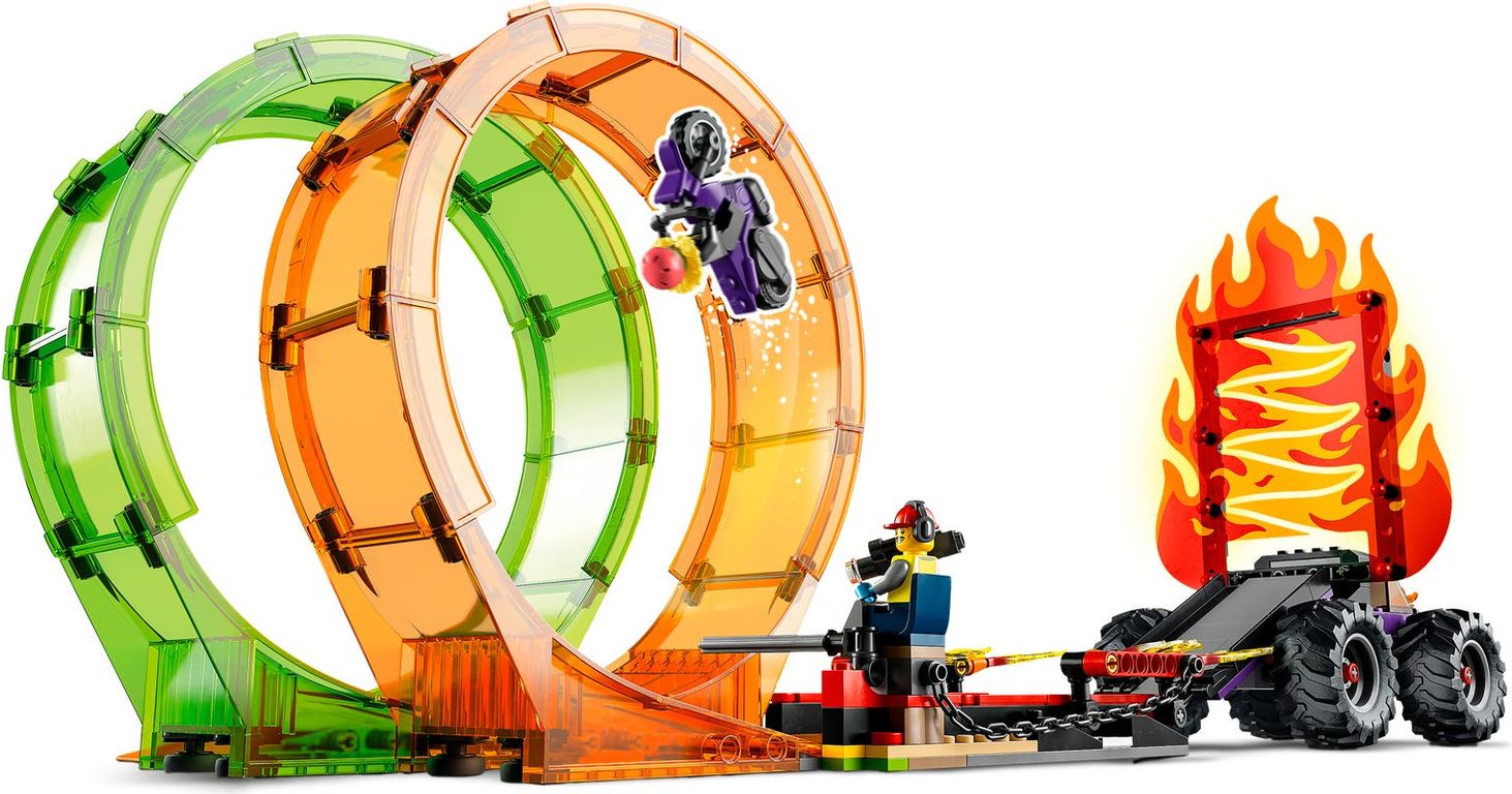 LEGO® City Double Loop Stunt Arena gameplay
