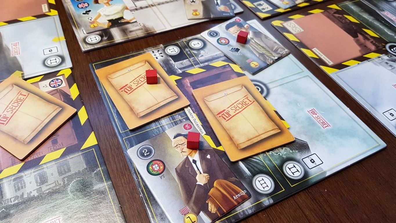 City of Spies: Estoril 1942 components