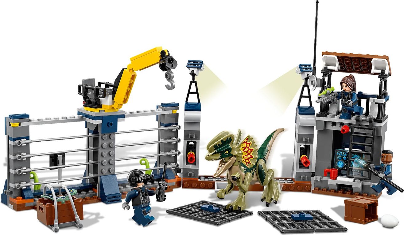 LEGO® Jurassic World L'attaque de l'avant-poste par le Dilophosaurus gameplay