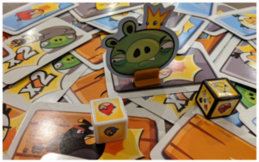 Angry Birds: The Card Game components