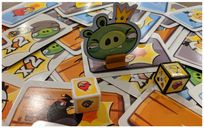 Angry Birds: The Card Game components