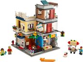 LEGO® Creator Townhouse Pet Shop and Café components