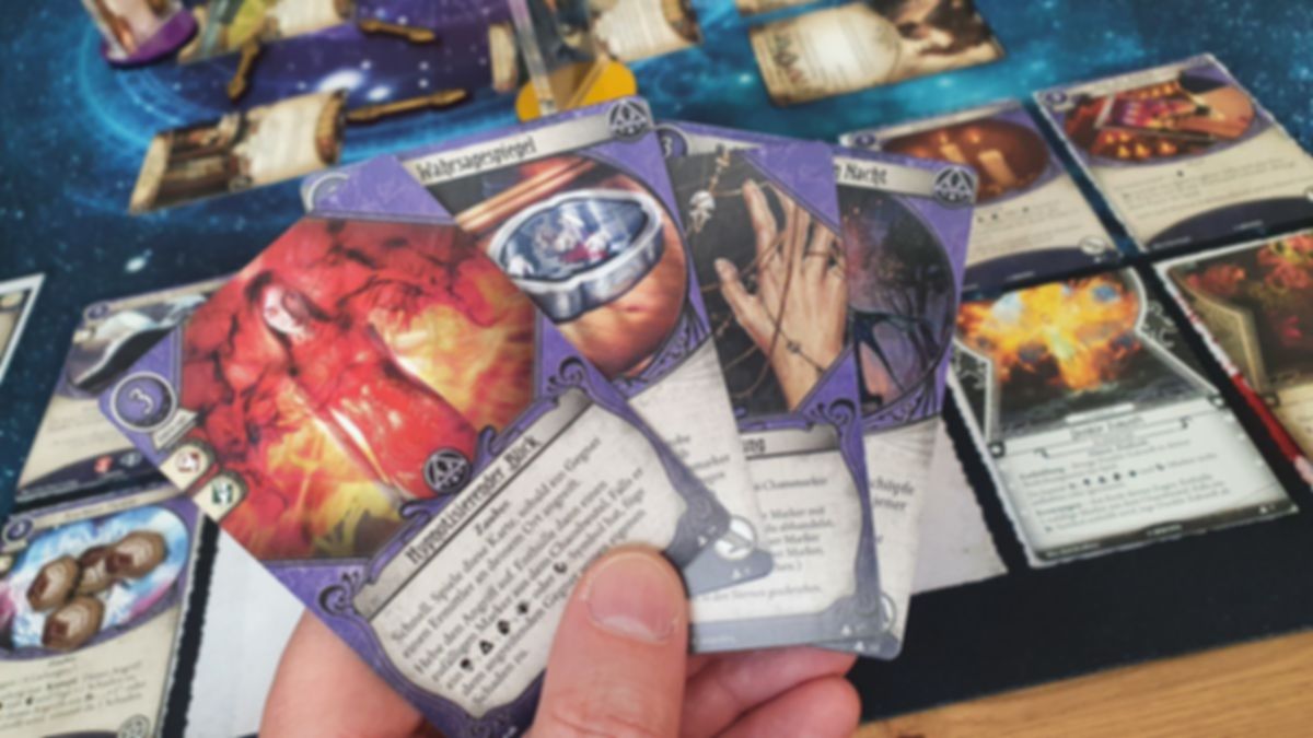 Arkham Horror: The Card Game kaarten