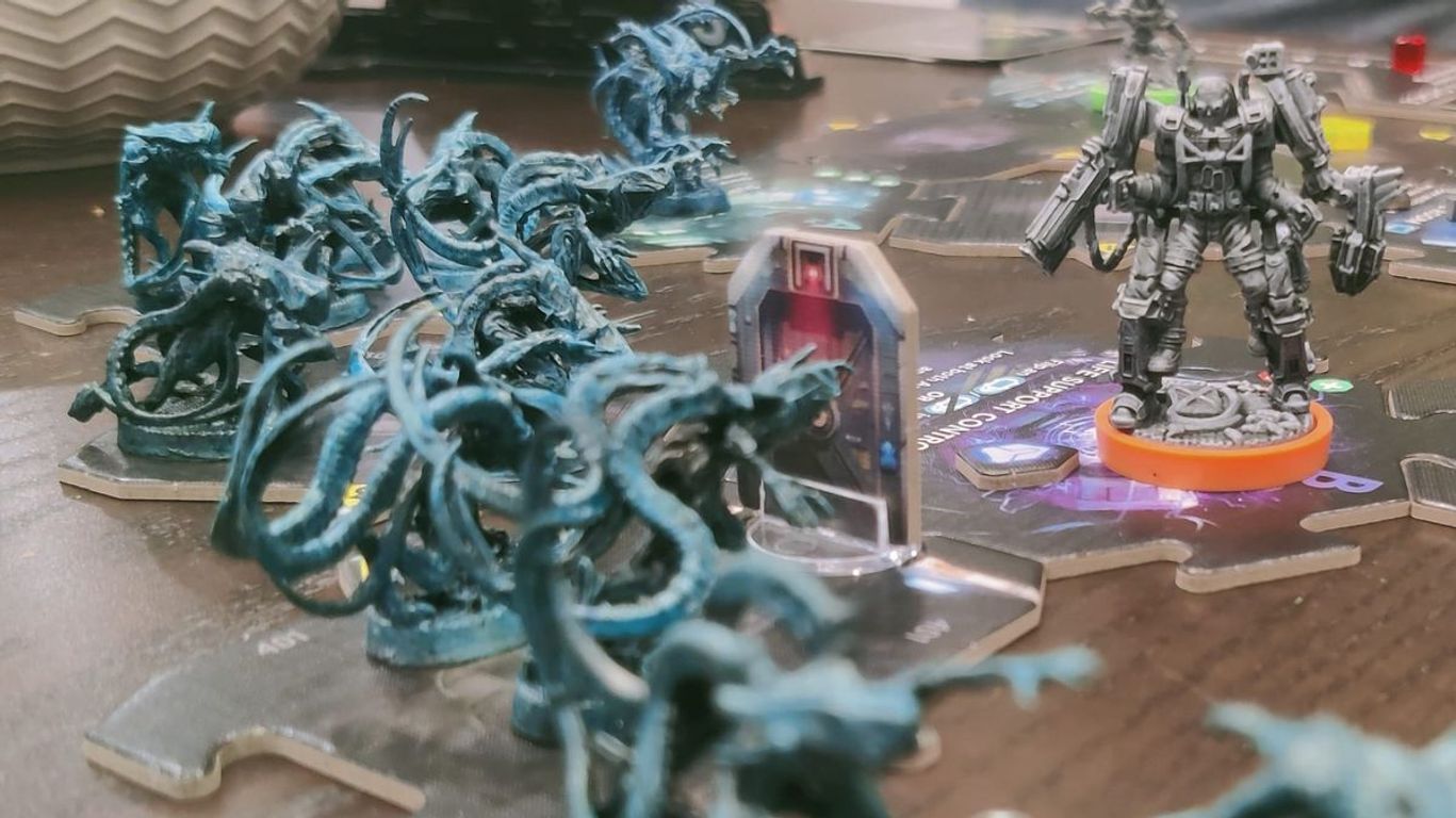 Nemesis: Retaliation miniatures