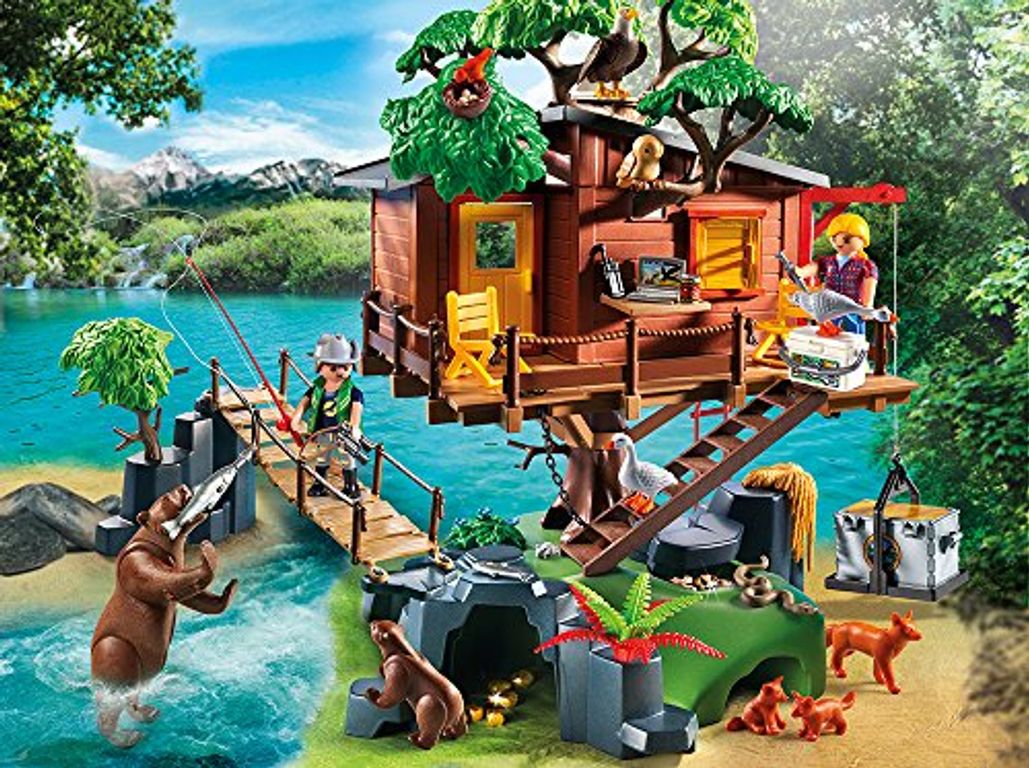 Playmobil® Wild Life Adventure Tree House gameplay