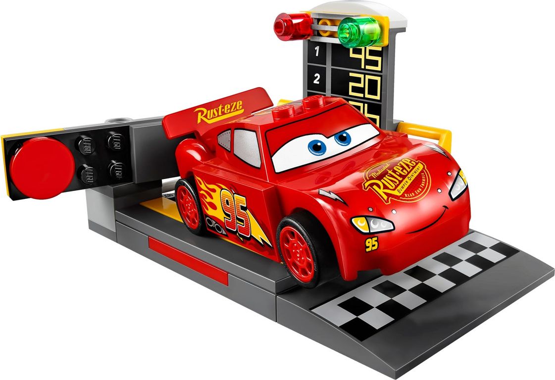 LEGO® Juniors Lightning McQueen Speed Launcher components