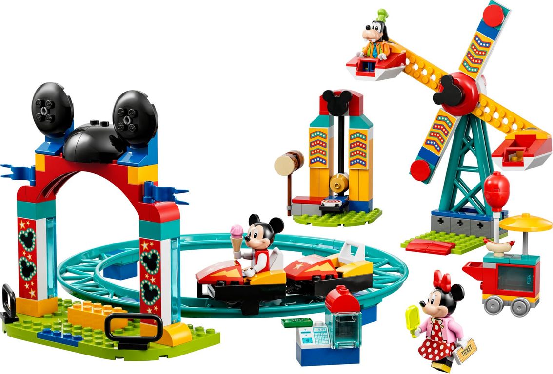 LEGO® Disney Mickey, Minnie and Goofy's Fairground Fun jugabilidad