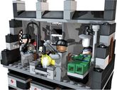 LEGO® DC Superheroes Arkham Asylum interior