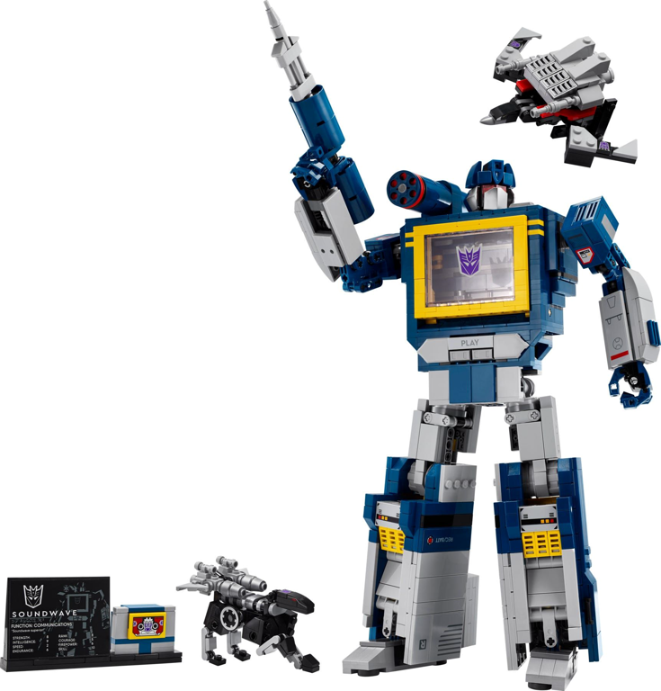 LEGO® Icons Transformers: Soundwave box