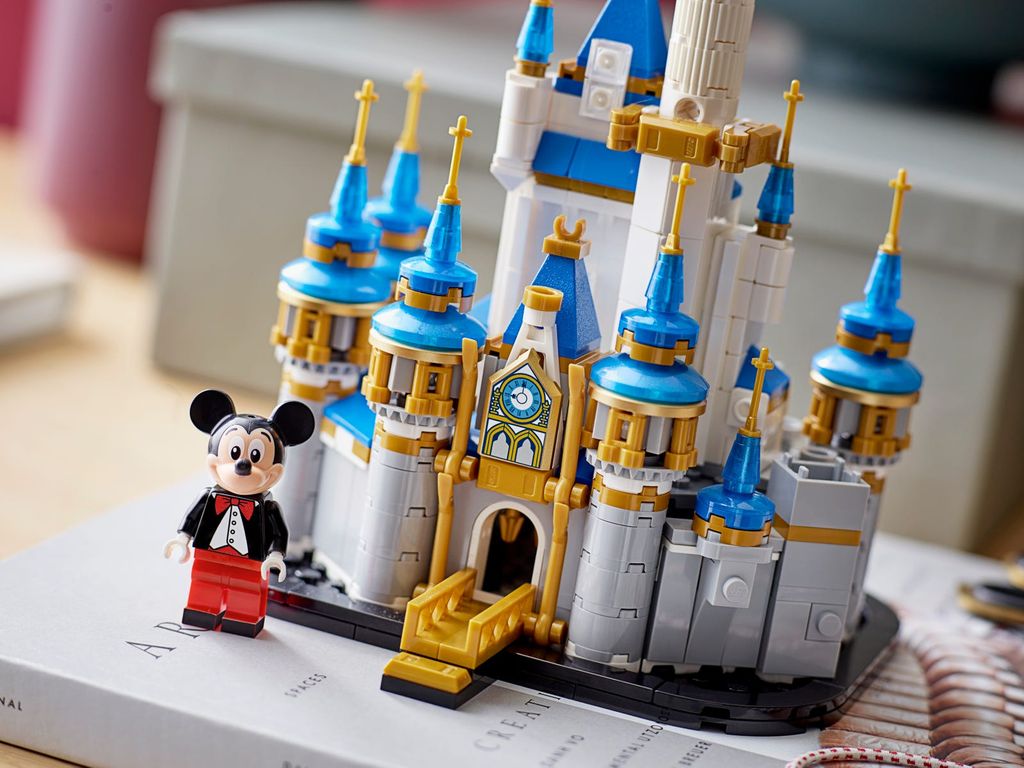 LEGO® Disney Le château Disney miniature gameplay