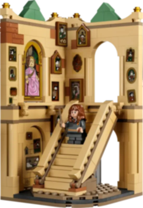 LEGO® Harry Potter™ Hogwarts™: Grand Staircase components