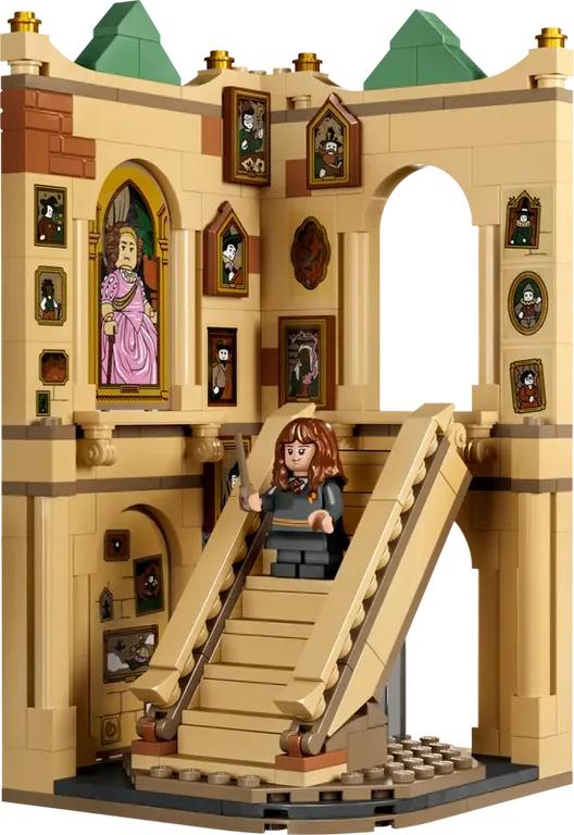 LEGO® Harry Potter™ Hogwarts™: Grand Staircase components