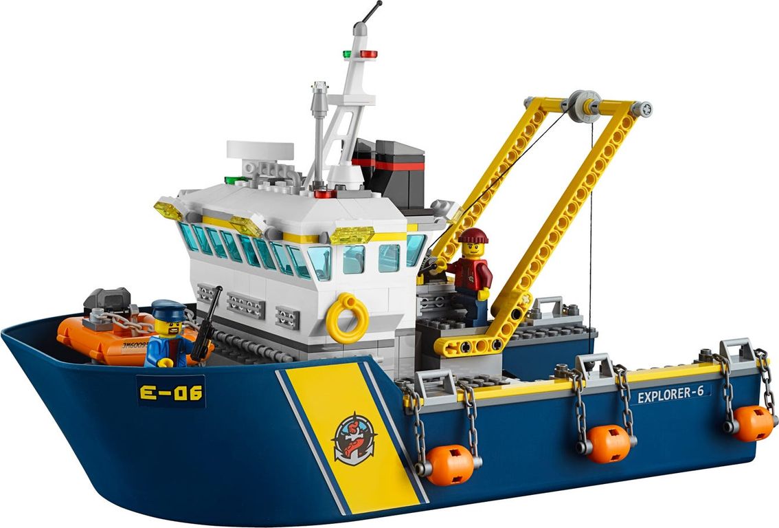 LEGO® City Deep Sea Exploration Vessel components