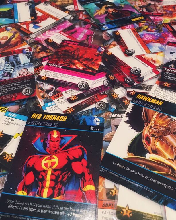 DC Comics Deck-Building Game: Heroes Unite kaarten